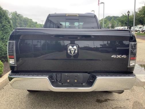 2017 RAM 1500 SLT