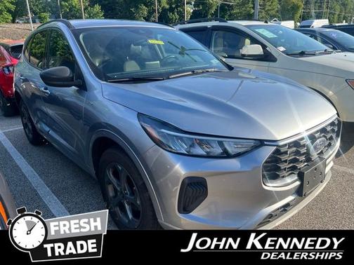 ICONIC SILVER METALLIC 2024 Ford Escape ST-LINE