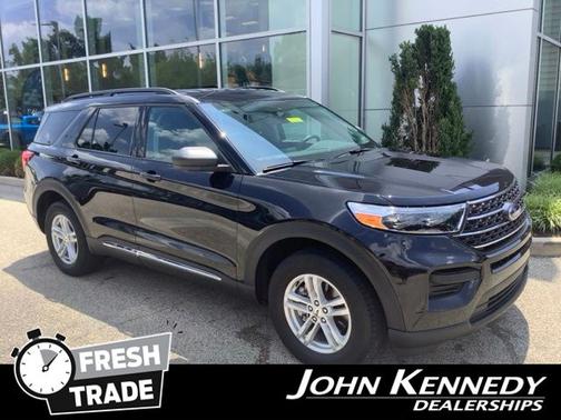 AGATE BLACK METALLIC 2023 Ford Explorer XLT