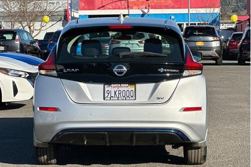 2022 Nissan Leaf SV