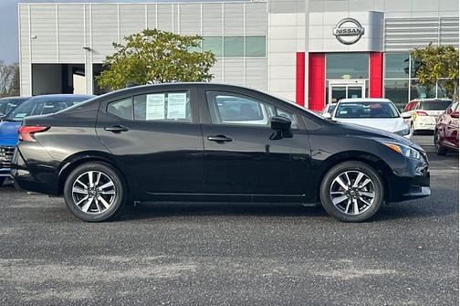 2021 Nissan Versa 1.6 SV