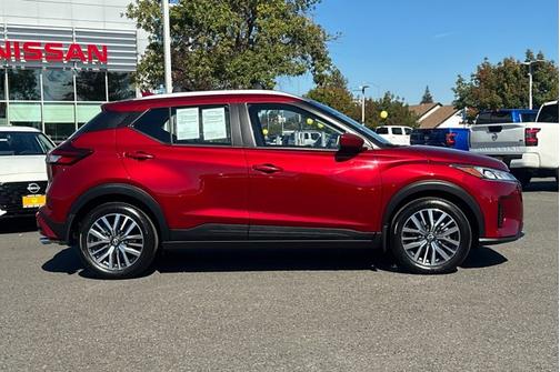 2024 Nissan Kicks SV