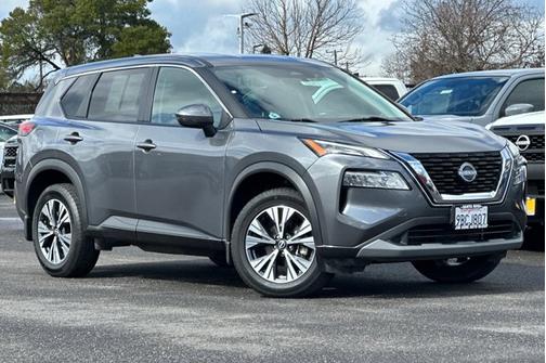 2022 Nissan Rogue SV