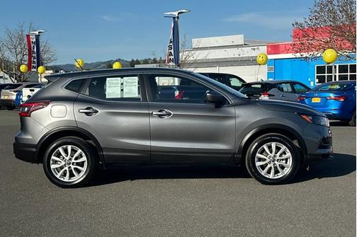 2022 Nissan Rogue Sport S