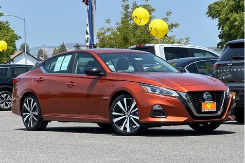 2022 Nissan Altima 2.5 SR