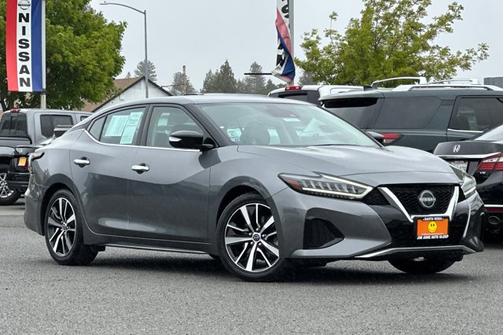 2023 Nissan Maxima SV