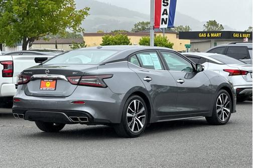 2023 Nissan Maxima SV