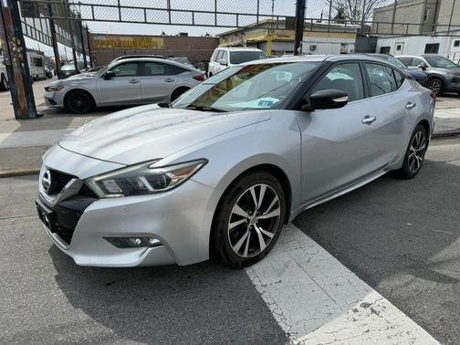 Brilliant Silver 2016 Nissan Maxima 3.5 SV