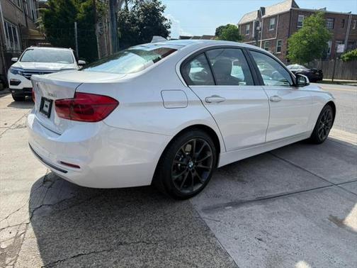 2018 BMW 330 i xDrive
