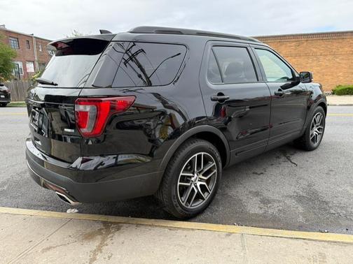 2017 Ford Explorer sport