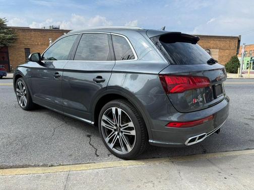 Daytona Gray Pearl Effect 2018 Audi SQ5 3.0T Prestige
