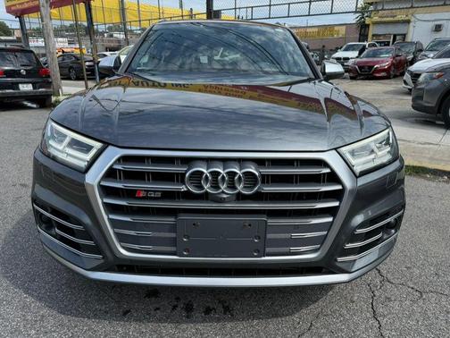 Daytona Gray Pearl Effect 2018 Audi SQ5 3.0T Prestige