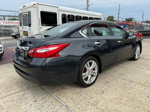 2016 Nissan Altima 3.5 SL