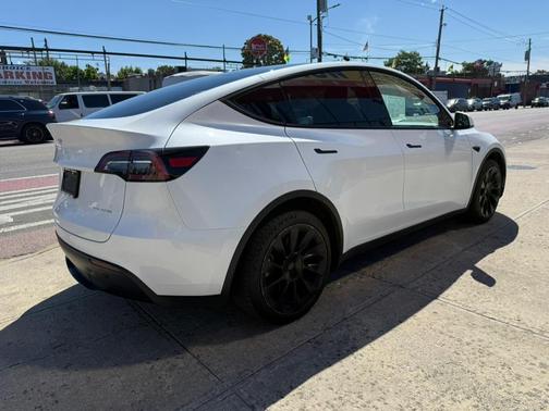 2023 Tesla Model Y Long Range AWD