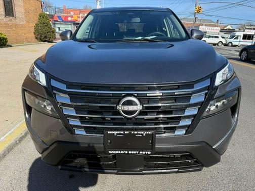 Gun Metallic 2024 Nissan Rogue SV