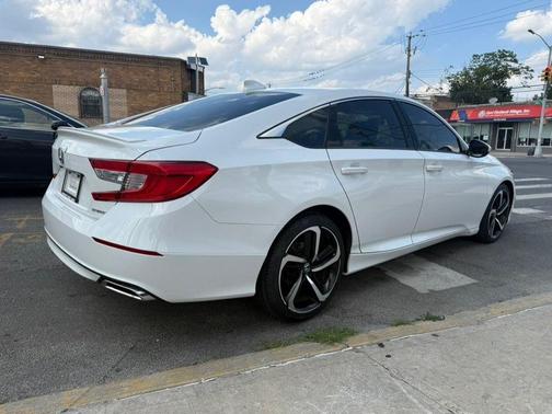 Platinum White Pearl 2018 Honda Accord Sport
