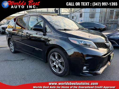 2018 Toyota Sienna SE
