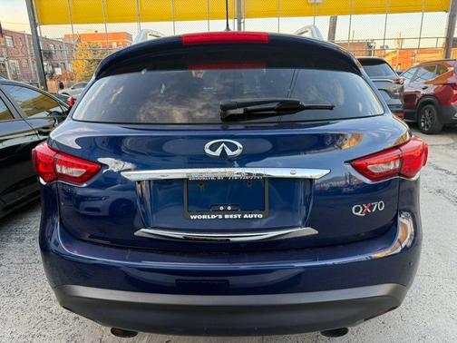 2015 INFINITI QX70 Base