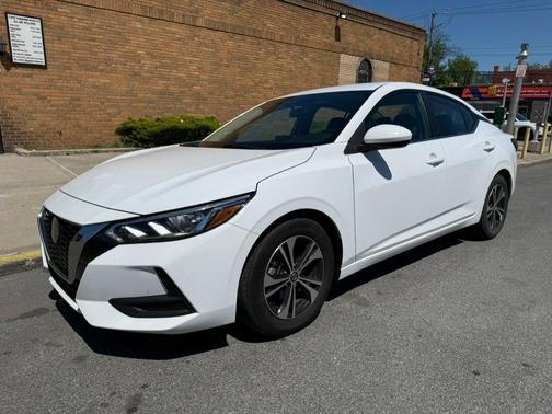 Aspen White Tricoat 2023 Nissan Sentra SV