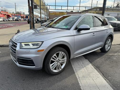 2018 Audi Q5 2.0T Premium Plus