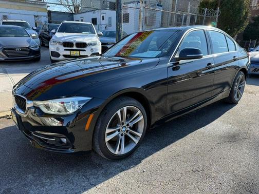Black Sapphire Metallic 2018 BMW 330 xDrive