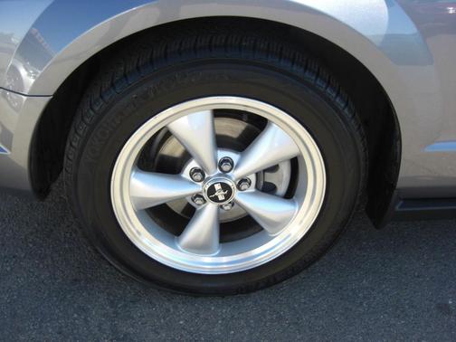 2007 Ford Mustang Premium