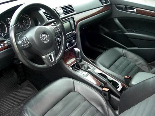 2013 Volkswagen Passat 2.0 TDI SEL Premium