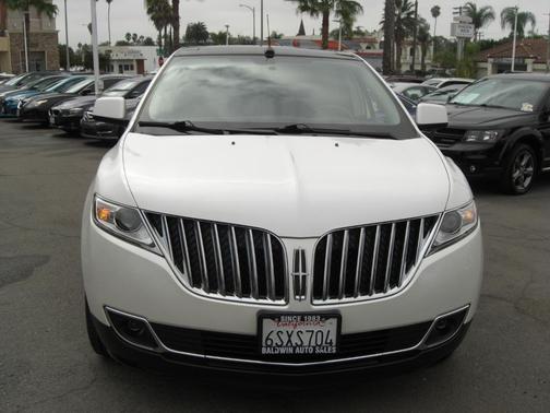 2011 Lincoln MKX Base