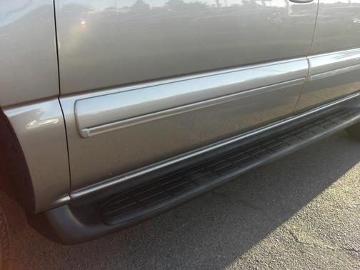 2002 Chevrolet Suburban 1500 LT