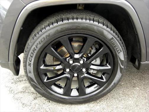 2017 Jeep Grand Cherokee Altitude