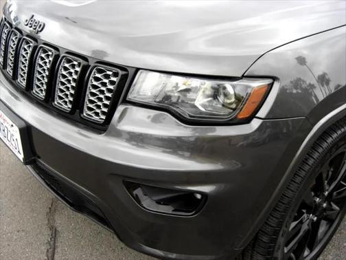 2017 Jeep Grand Cherokee Altitude