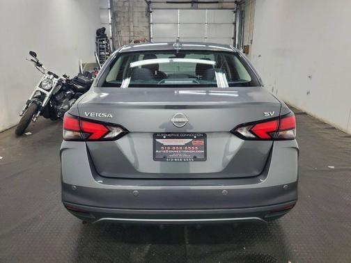 2023 Nissan Versa 1.6 SV