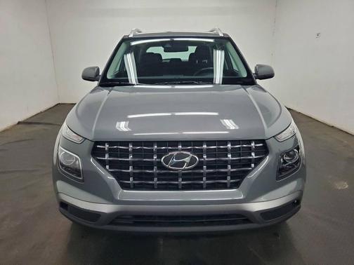 2022 Hyundai VENUE SEL