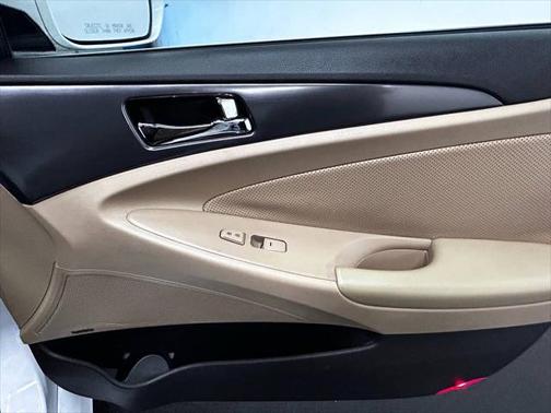 2011 Hyundai SONATA Hybrid Base