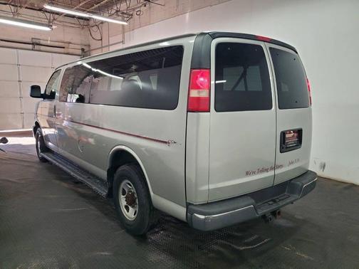 2005 Chevrolet Express 3500 Extended Wagon