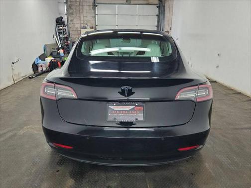 2018 Tesla Model 3 Mid Range