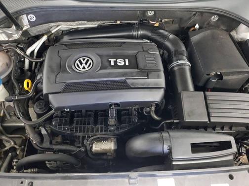 2014 Volkswagen Passat 1.8T Auto SE