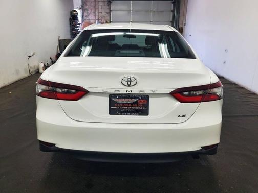 White 2022 Toyota Camry LE
