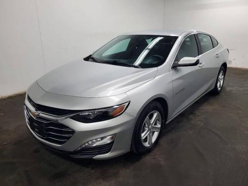 2022 Chevrolet Malibu FWD LT