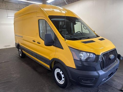 School Bus Yellow 2021 Ford Transit-250 Base