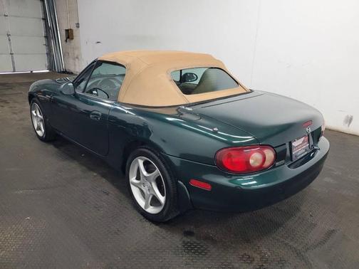 2001 Mazda MX-5 Miata LS