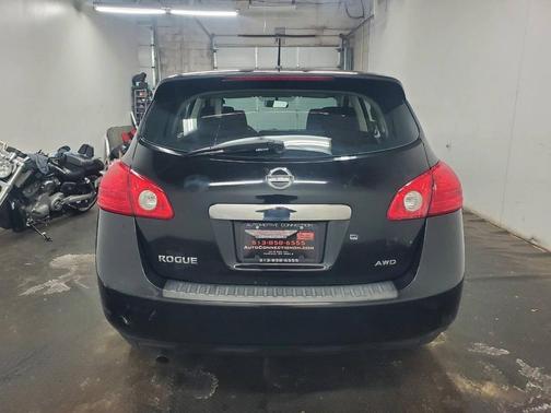 2011 Nissan Rogue S