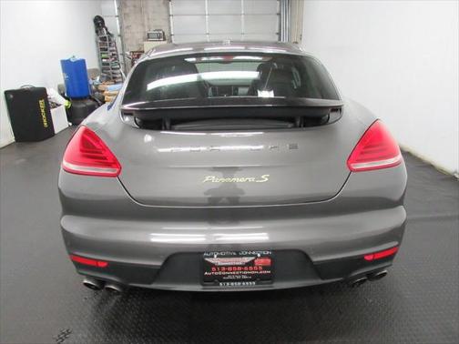 2014 Porsche Panamera 4