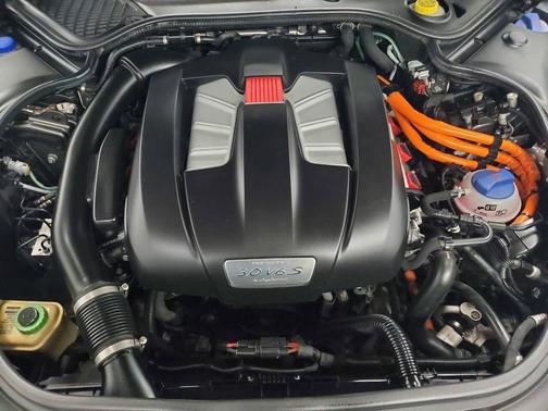 2014 Porsche Panamera 4