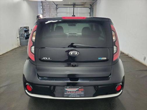 2016 Kia Soul EV Base