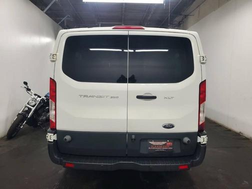 2015 Ford Transit-350 XLT
