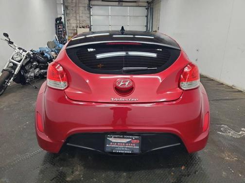 2013 Hyundai Veloster Base
