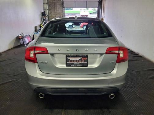 2013 Volvo S60 T5 Premier Plus