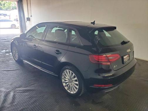 2016 Audi A3 e-tron 1.4T Premium