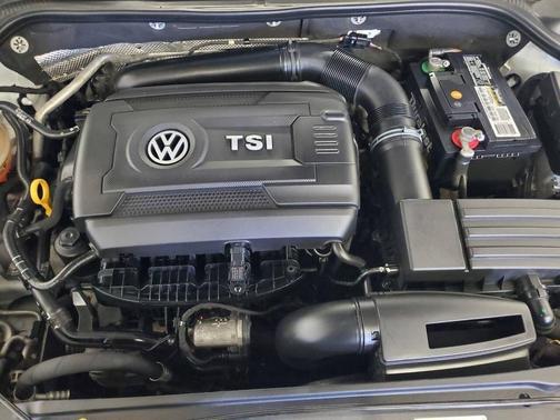 2017 Volkswagen Jetta 1.8T SEL